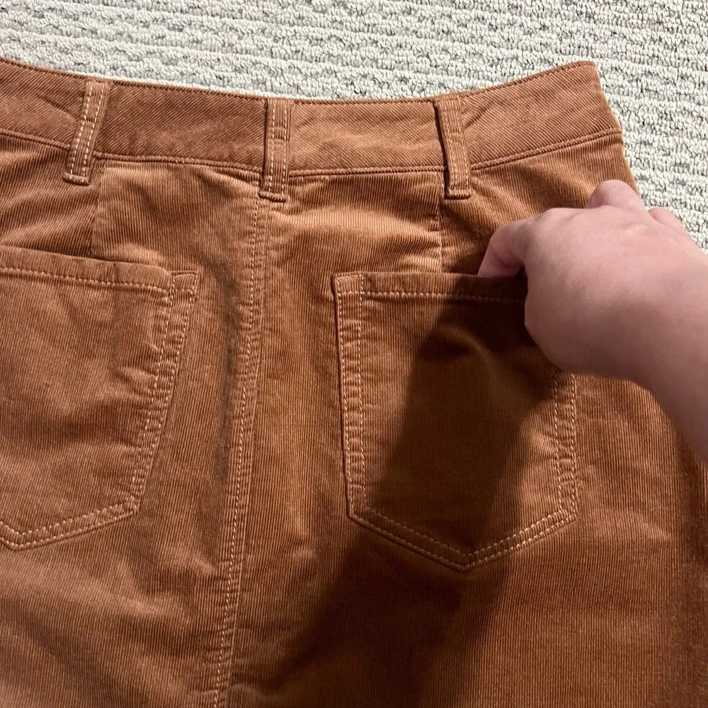 Cabi 3755 Women's Brown University Corduroy Button Front‎ A-Line Skirt Size 4